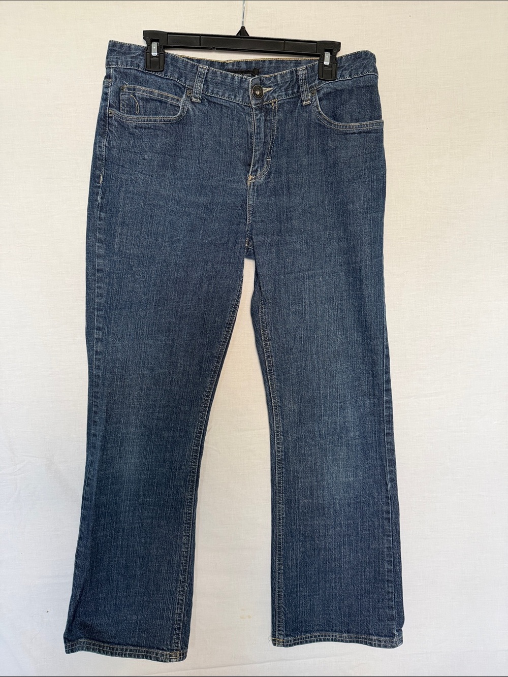 Calvin Klein Jeans Women's Straight-Leg Jeans in Blue Wash